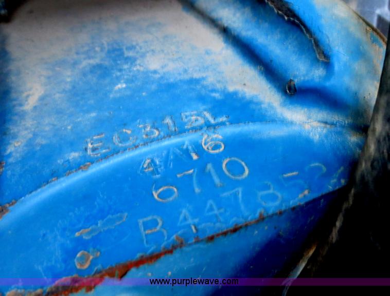 image for item F6610 Ford 6710 MFWD tractor