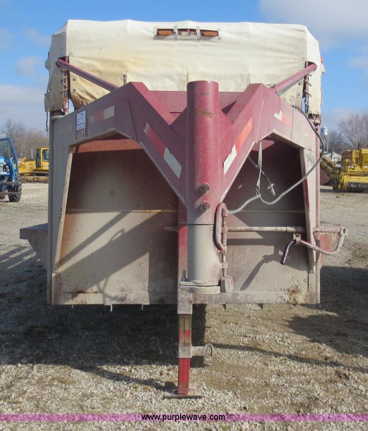 image for item F6612 1999 Coose gooseneck trailer