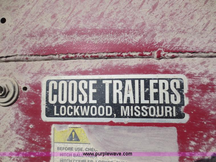 image for item F6612 1999 Coose gooseneck trailer