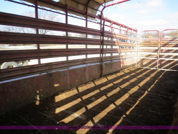 image for item F6612 1999 Coose gooseneck trailer