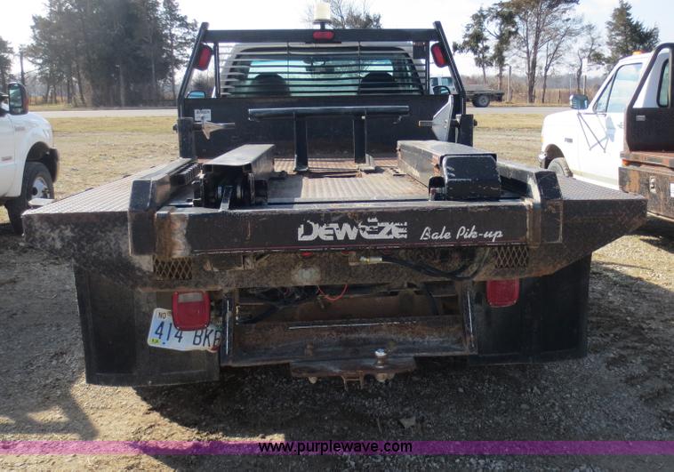 image for item F6614 2001 Ford F350 flatbed truck