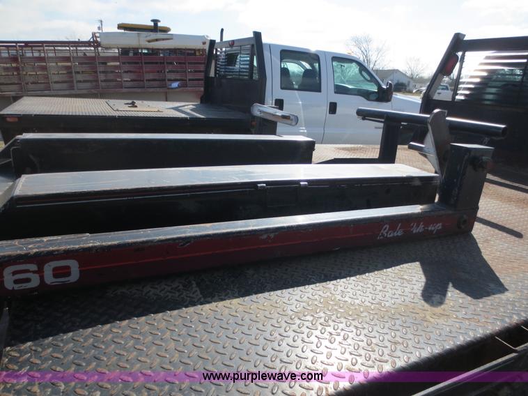 image for item F6614 2001 Ford F350 flatbed truck