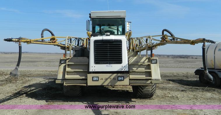 image for item G7552 1994 Tyler 4275 self-propelled sprayer