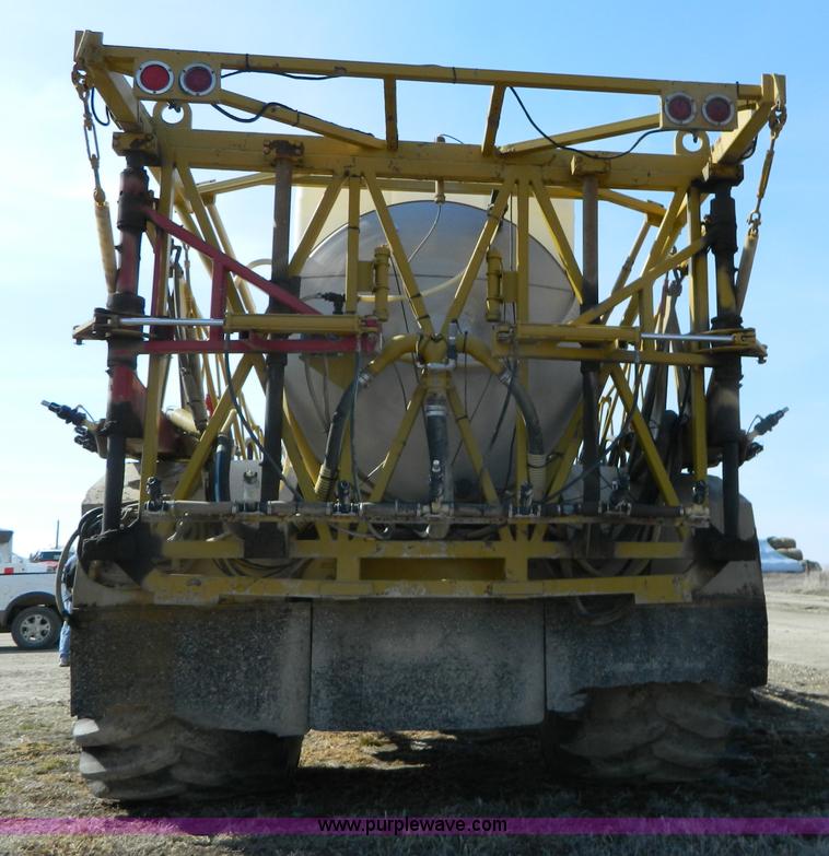 image for item G7552 1994 Tyler 4275 self-propelled sprayer