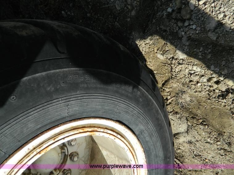 image for item G7552 1994 Tyler 4275 self-propelled sprayer