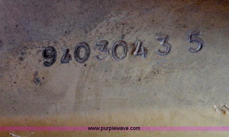 image for item G7552 1994 Tyler 4275 self-propelled sprayer