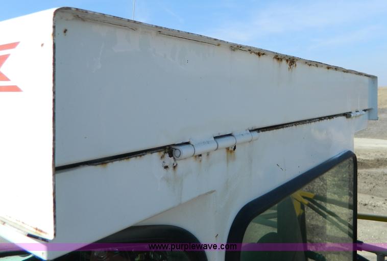 image for item G7552 1994 Tyler 4275 self-propelled sprayer