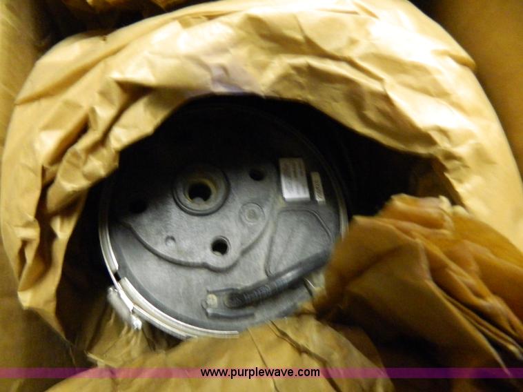 image for item G7552 1994 Tyler 4275 self-propelled sprayer