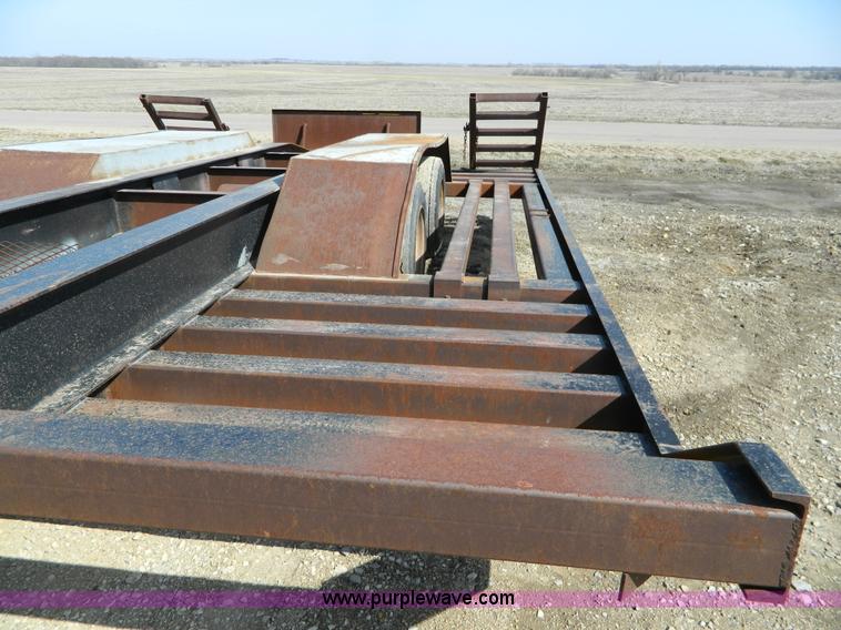 image for item G7635 1991 Midland dual tandem axle combine/sprayer trailer