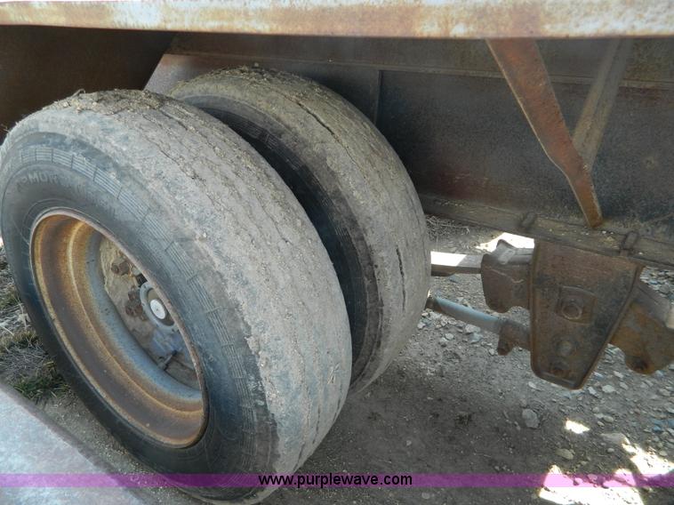 image for item G7635 1991 Midland dual tandem axle combine/sprayer trailer