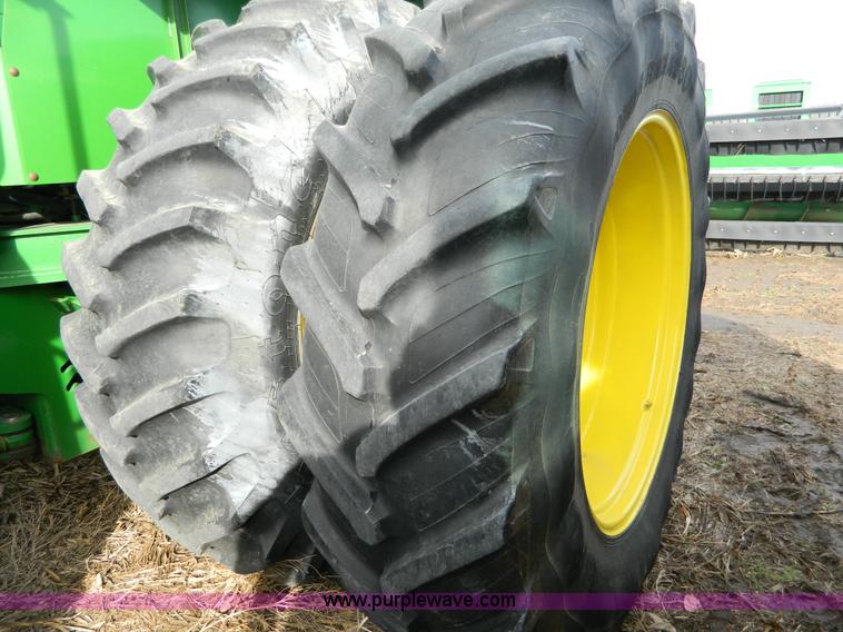 image for item G7726 1990 John Deere 8560 4WD tractor