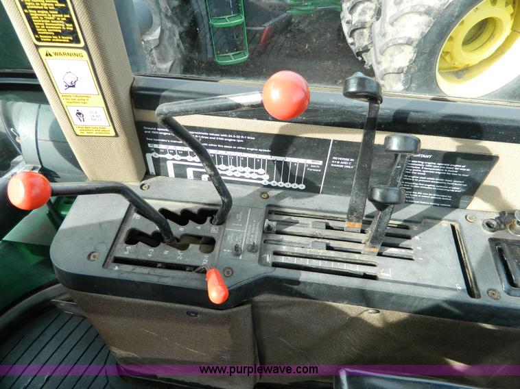image for item G7726 1990 John Deere 8560 4WD tractor