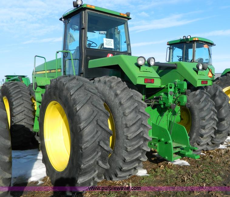 image for item G7726 1990 John Deere 8560 4WD tractor