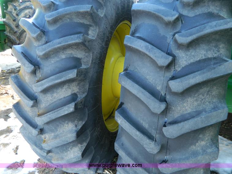 image for item G7726 1990 John Deere 8560 4WD tractor