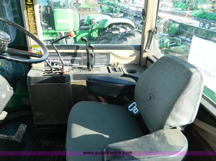 image for item G7726 1990 John Deere 8560 4WD tractor