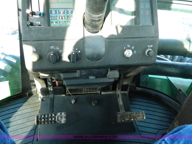 image for item G7726 1990 John Deere 8560 4WD tractor