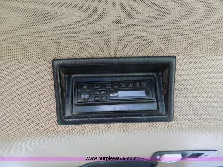 image for item G7726 1990 John Deere 8560 4WD tractor