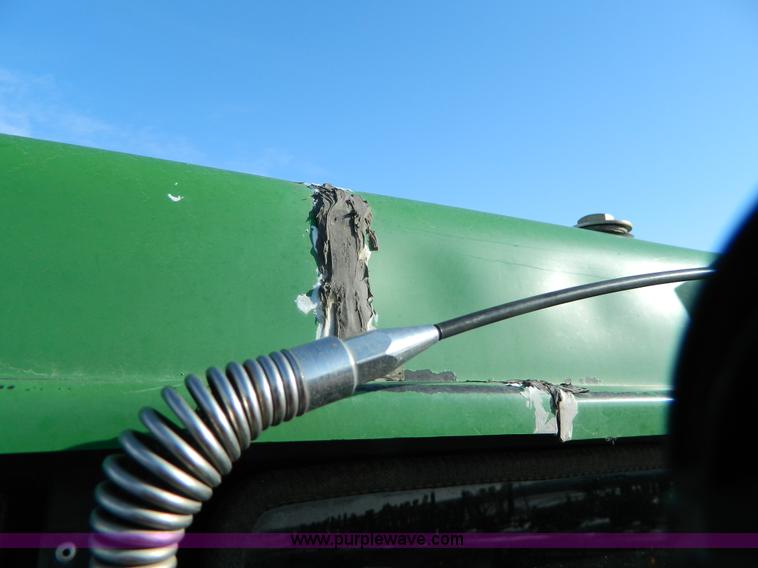 image for item G7726 1990 John Deere 8560 4WD tractor