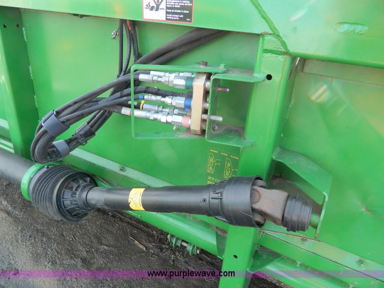 image for item G7727 2004 John Deere 630F flex header