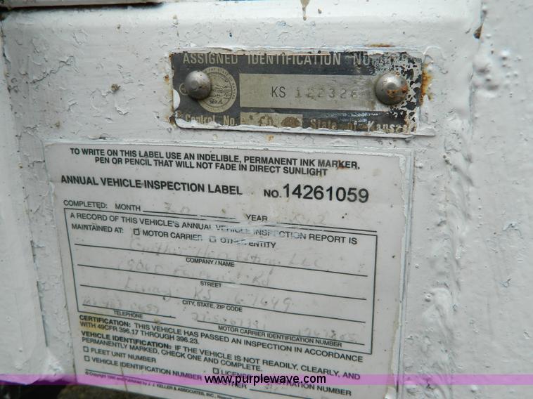 image for item G7735 2001 shop built grain trailer