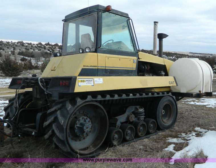 image for item G7742 1989 Caterpillar Challenger 65A  tractor