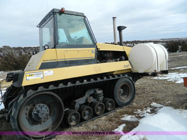 image for item G7742 1989 Caterpillar Challenger 65A  tractor