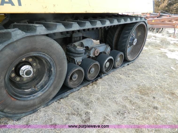 image for item G7742 1989 Caterpillar Challenger 65A  tractor