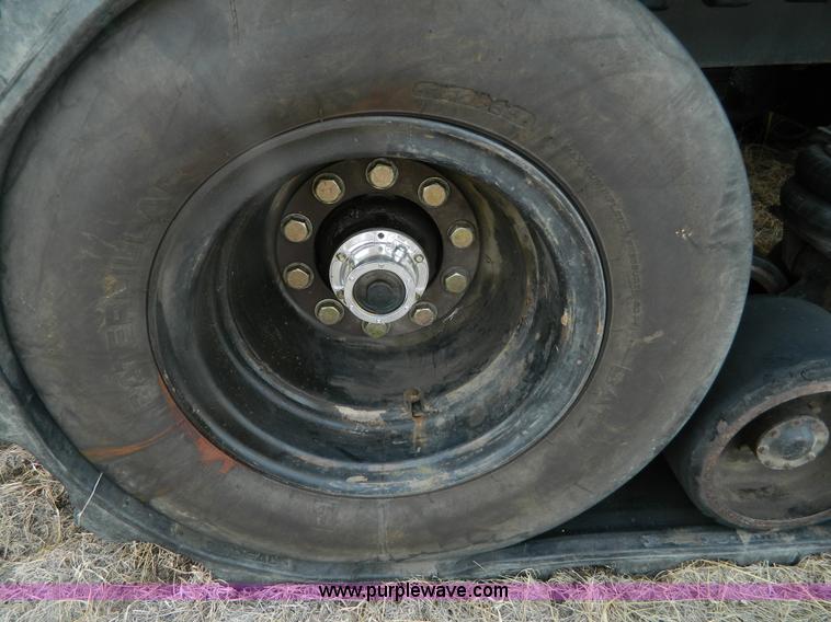 image for item G7742 1989 Caterpillar Challenger 65A  tractor