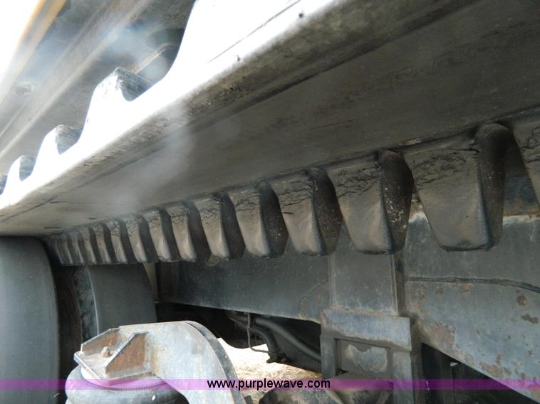 image for item G7742 1989 Caterpillar Challenger 65A  tractor