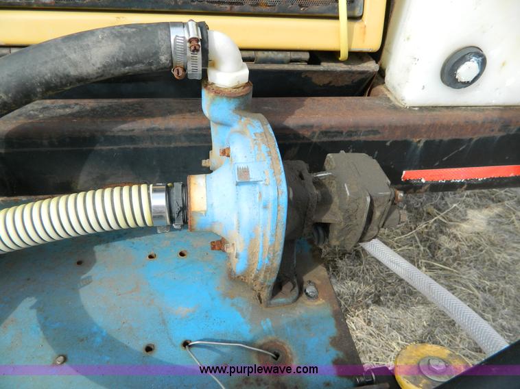 image for item G7742 1989 Caterpillar Challenger 65A  tractor