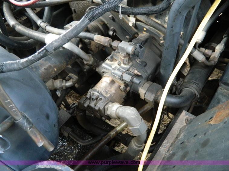 image for item G7742 1989 Caterpillar Challenger 65A  tractor