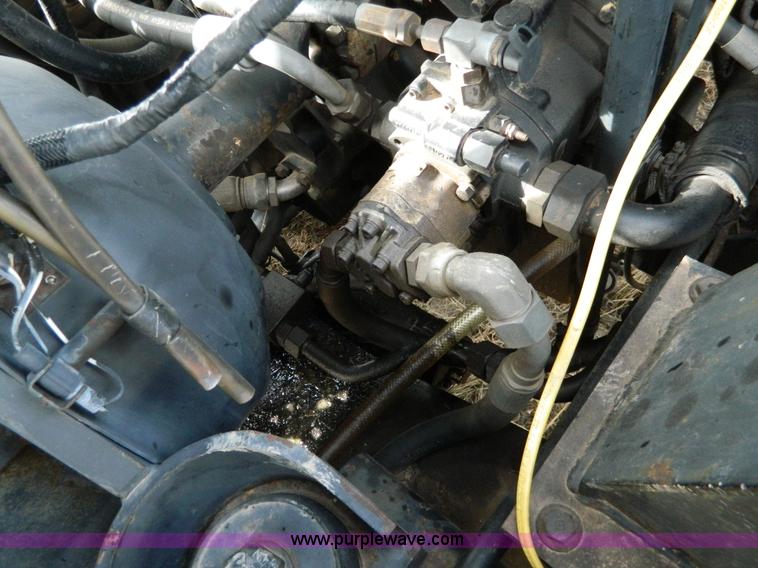 image for item G7742 1989 Caterpillar Challenger 65A  tractor