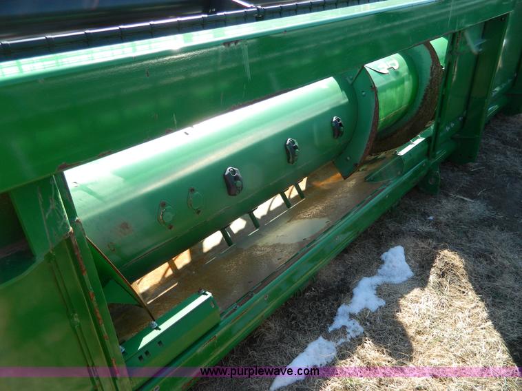 image for item G7747 2010 John Deere 635F  flex header