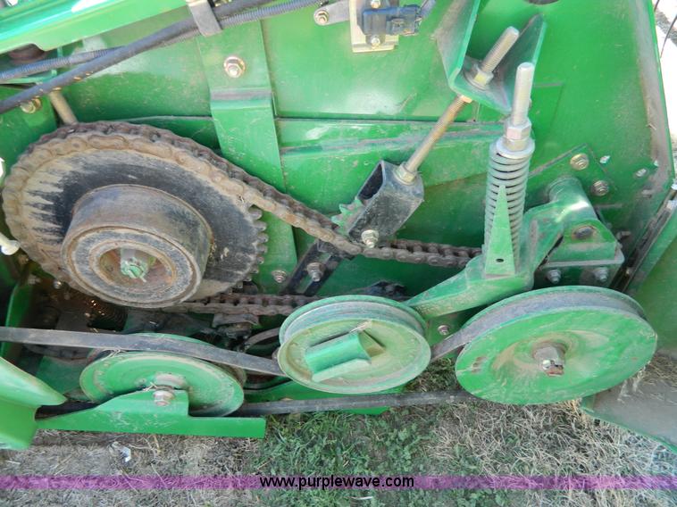 image for item G7747 2010 John Deere 635F  flex header