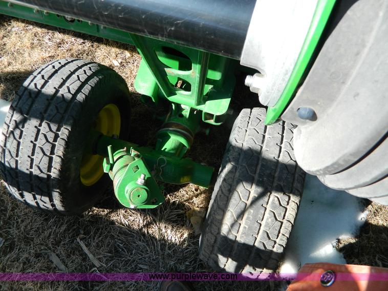 image for item G7748 2009 John Deere 635D draper header