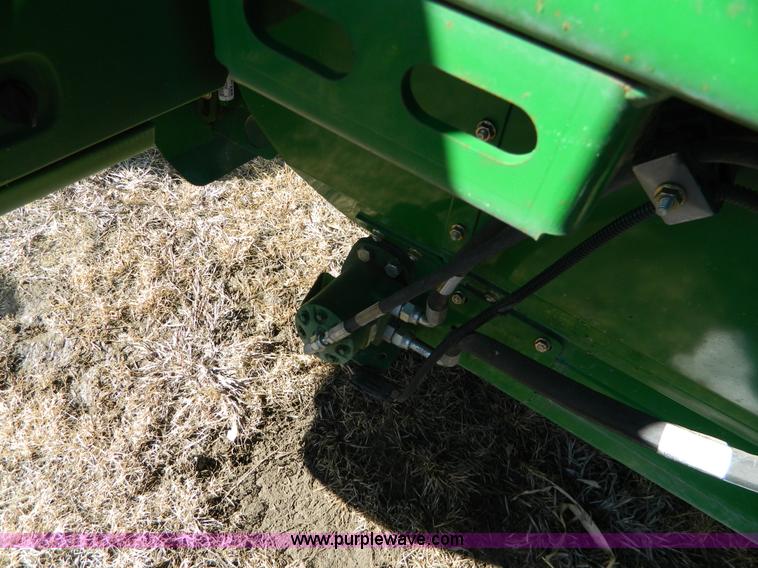 image for item G7748 2009 John Deere 635D draper header
