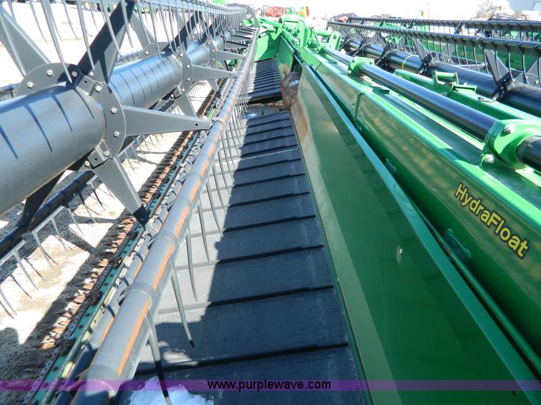 image for item G7748 2009 John Deere 635D draper header