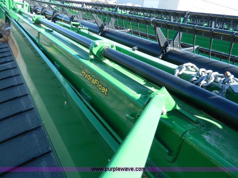 image for item G7748 2009 John Deere 635D draper header