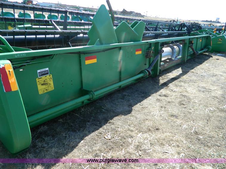 image for item G7754 1999 John Deere 930F flex header