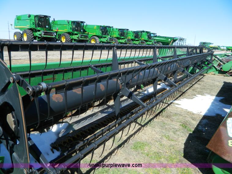 image for item G7754 1999 John Deere 930F flex header