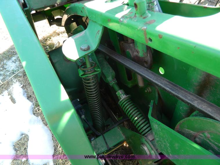 image for item G7754 1999 John Deere 930F flex header