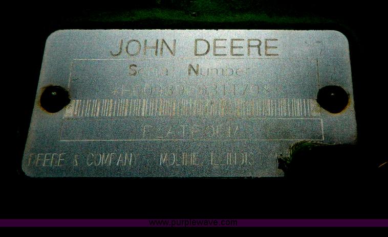 image for item G7754 1999 John Deere 930F flex header