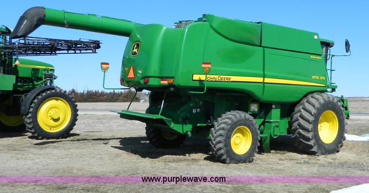 image for item G7755 2008 John Deere 9770 STS combine