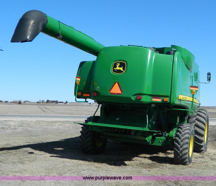 image for item G7755 2008 John Deere 9770 STS combine