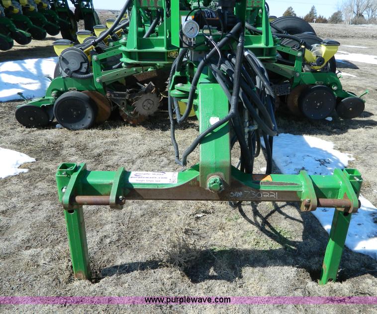 image for item G7756 2009 John Deere 1770 CCS no-till planter