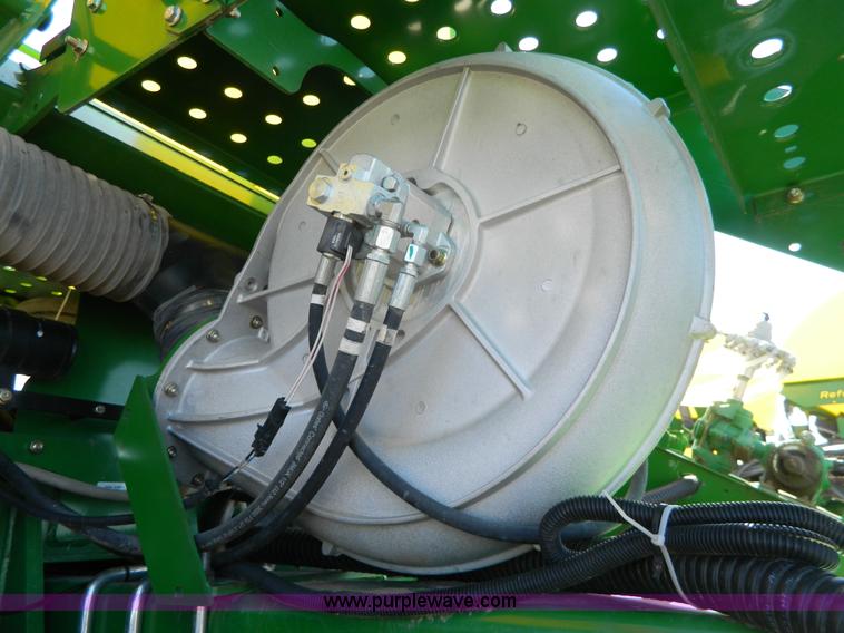 image for item G7756 2009 John Deere 1770 CCS no-till planter