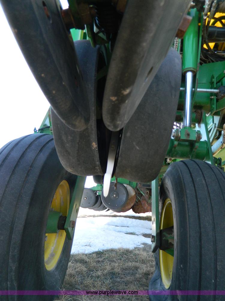 image for item G7756 2009 John Deere 1770 CCS no-till planter