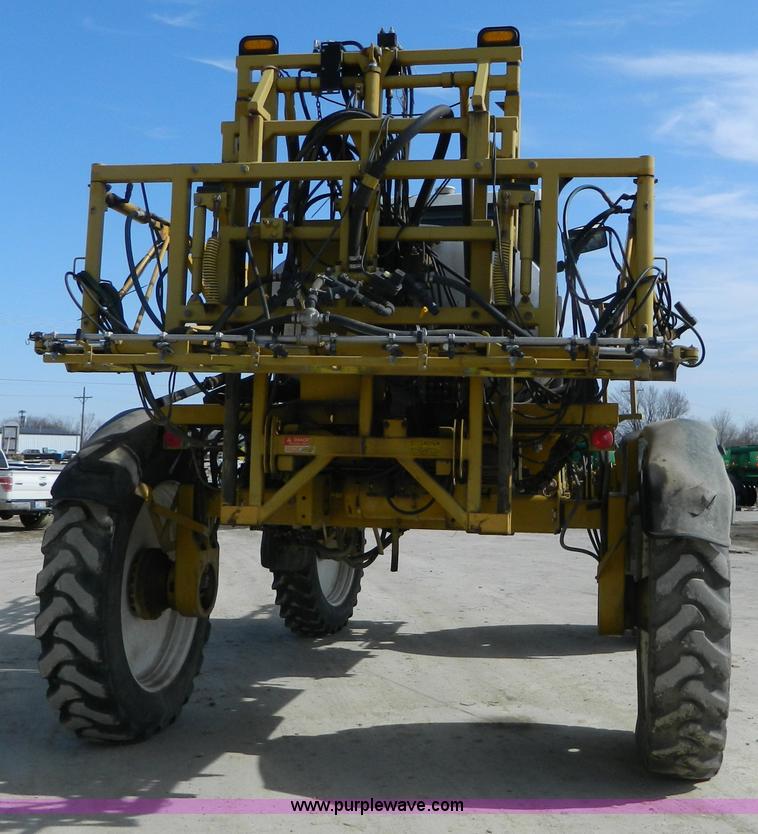 image for item G7758 1995 Ag-Chem RoGator 854 self-propelled sprayer