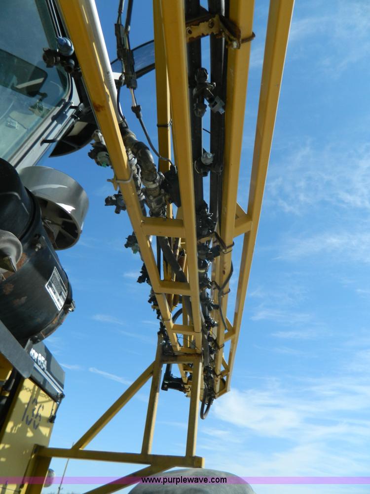 image for item G7758 1995 Ag-Chem RoGator 854 self-propelled sprayer