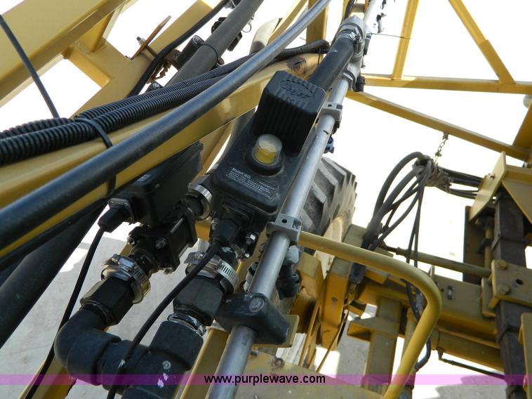 image for item G7758 1995 Ag-Chem RoGator 854 self-propelled sprayer